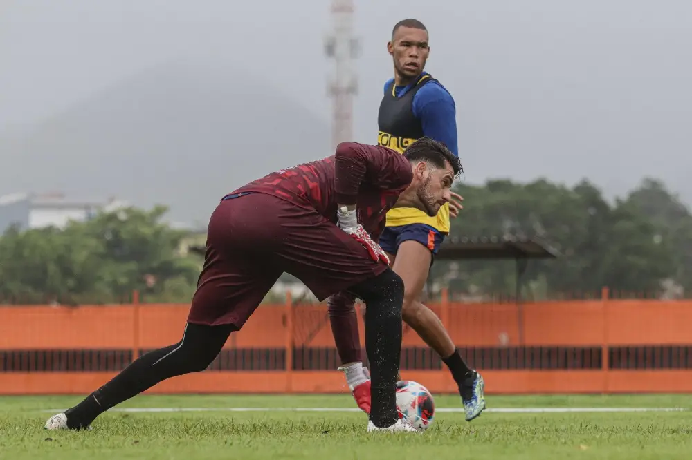 Inter acerta com Fabrício, goleiro do Nova Iguaçu, para fortalecer o elenco